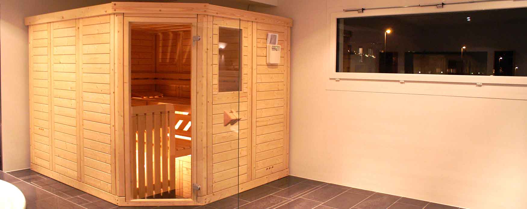 Massivholz-Sauna 